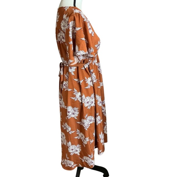 Isabel Maternity Floral Midi Dress Elegant in Rust Orange Short Butterfly Sleeve - Picture 4 of 16